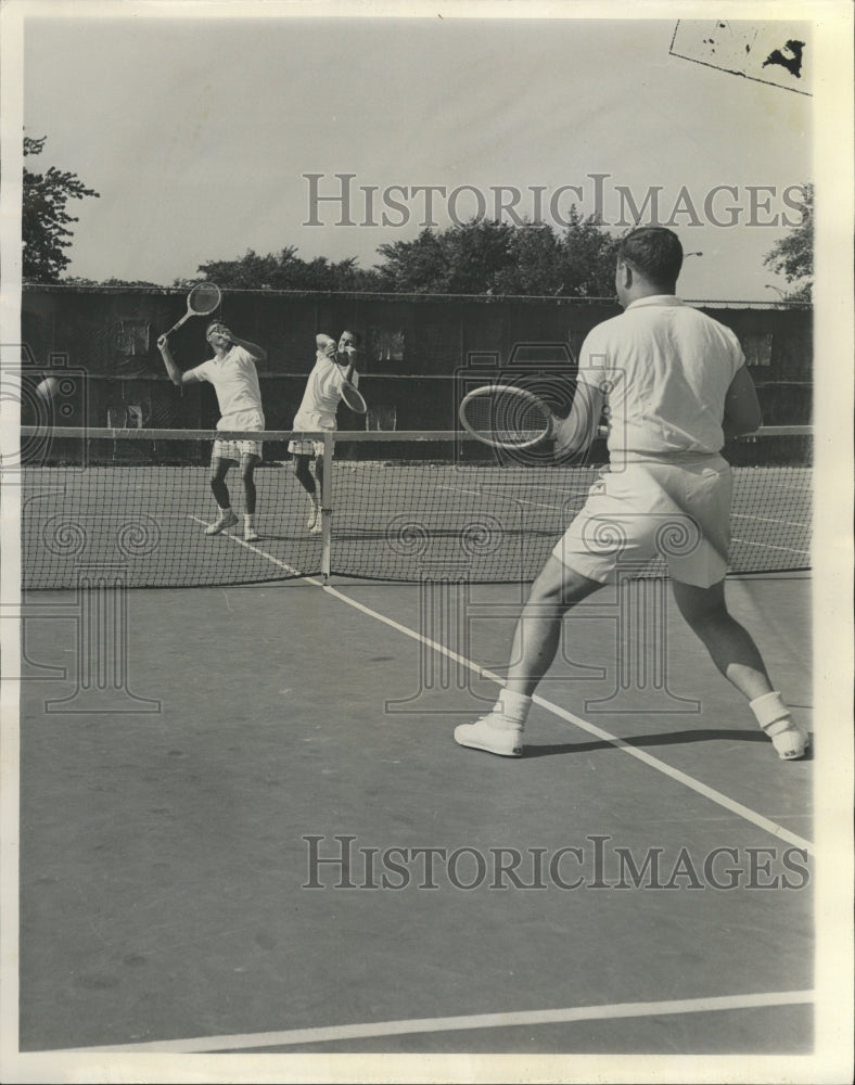 1963 Press Photo Bill Rice and Tim Sheehan plays tennis - RRW42313 - Historic Images