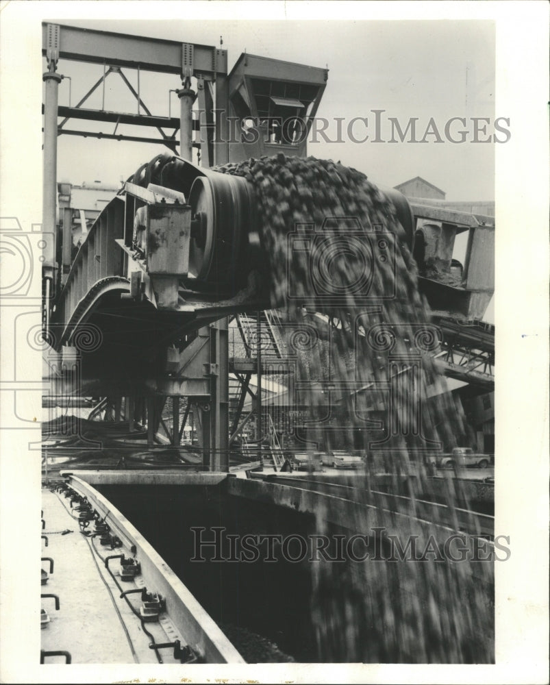 1966 Press Photo Calcite Plant capacity Link Belt boat - RRW42317 - Historic Images