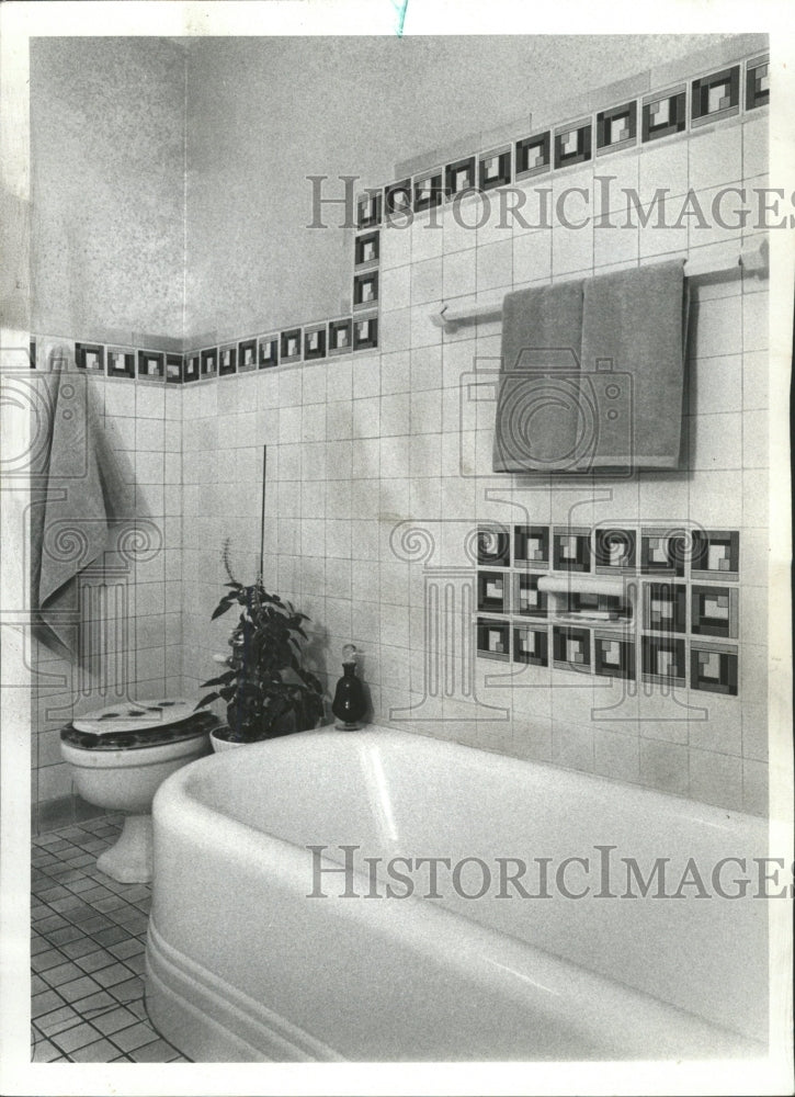 1974 Press Photo Mondrian press-on tiles . - RRW42653 - Historic Images