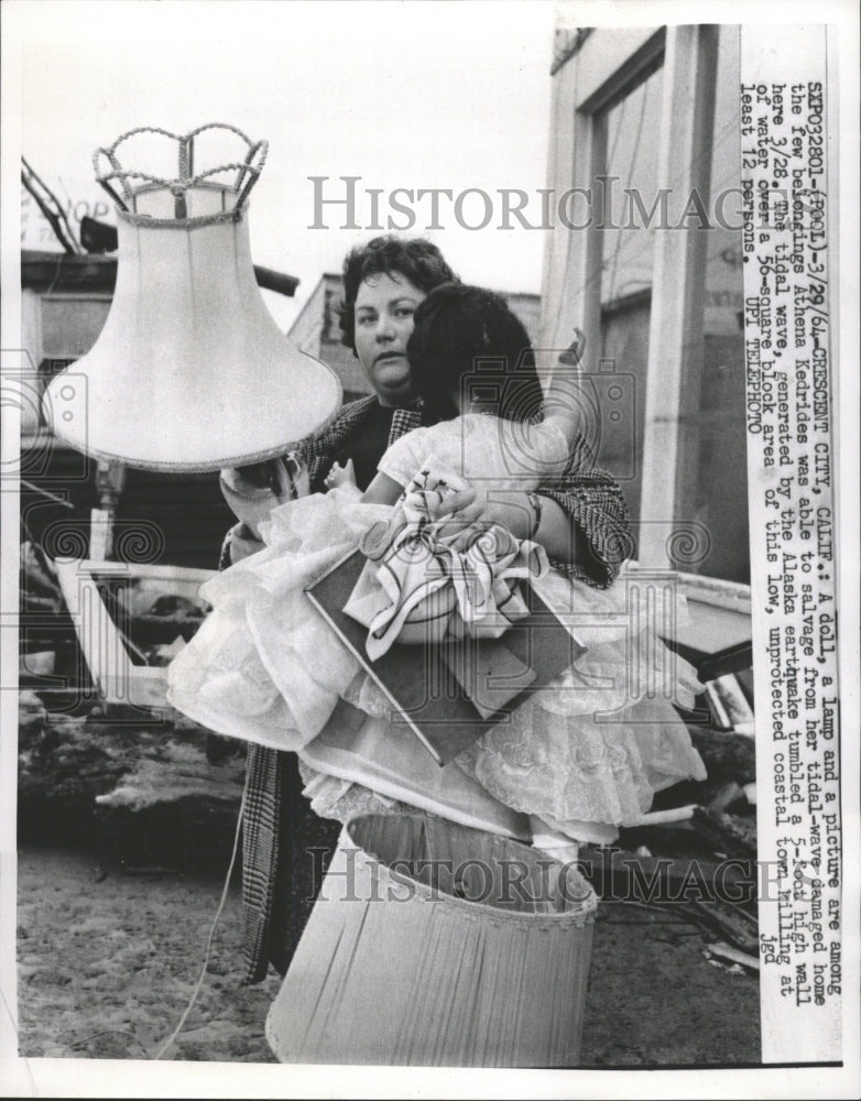 1964 Press Photo Crescent City California Tidal Wave - RRW42681 - Historic Images