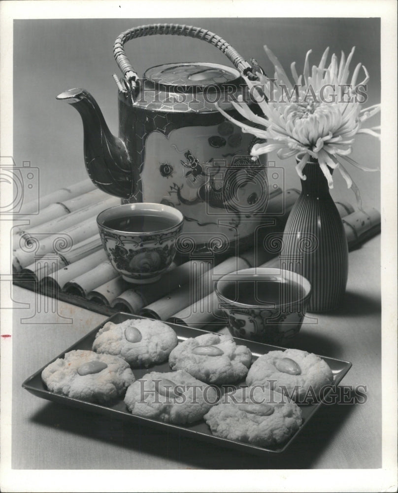 1973 Press Photo Flavorful Almond Cups Tea Jasmine Food - RRW42771 - Historic Images