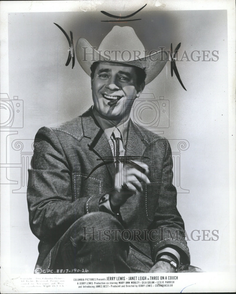 1966 Press Photo Jerry Lewis comedian scene three Couch - RRW42945 - Historic Images