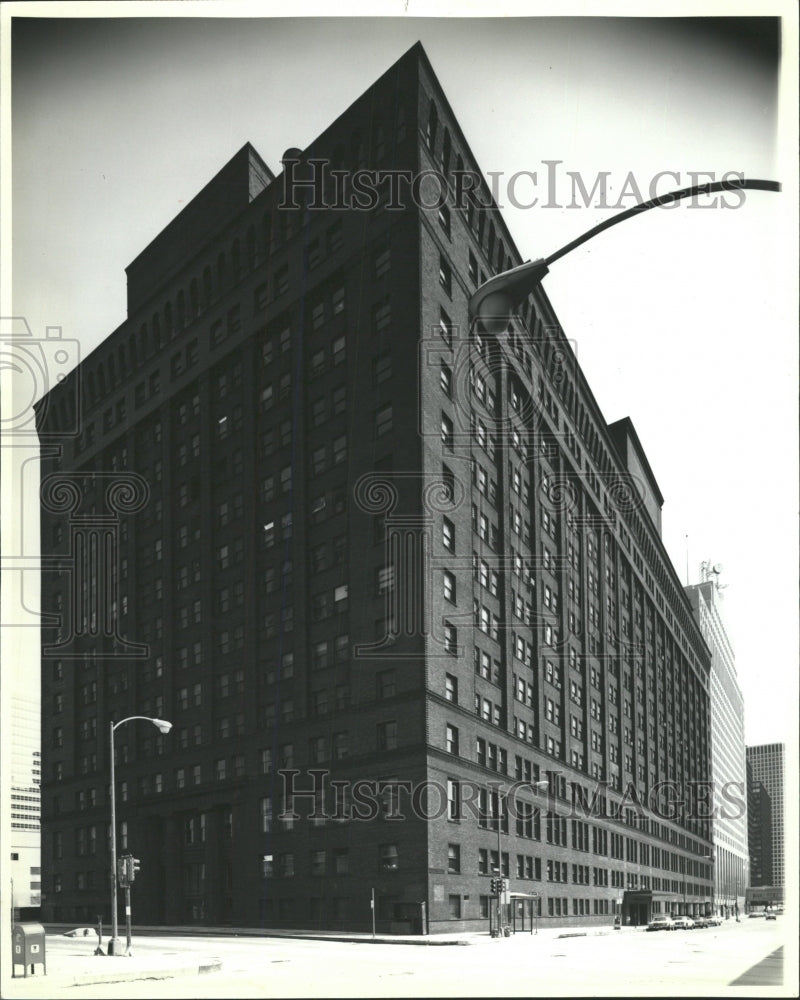 1981 Press Photo Rehab projects office space high cost - RRW43013 - Historic Images