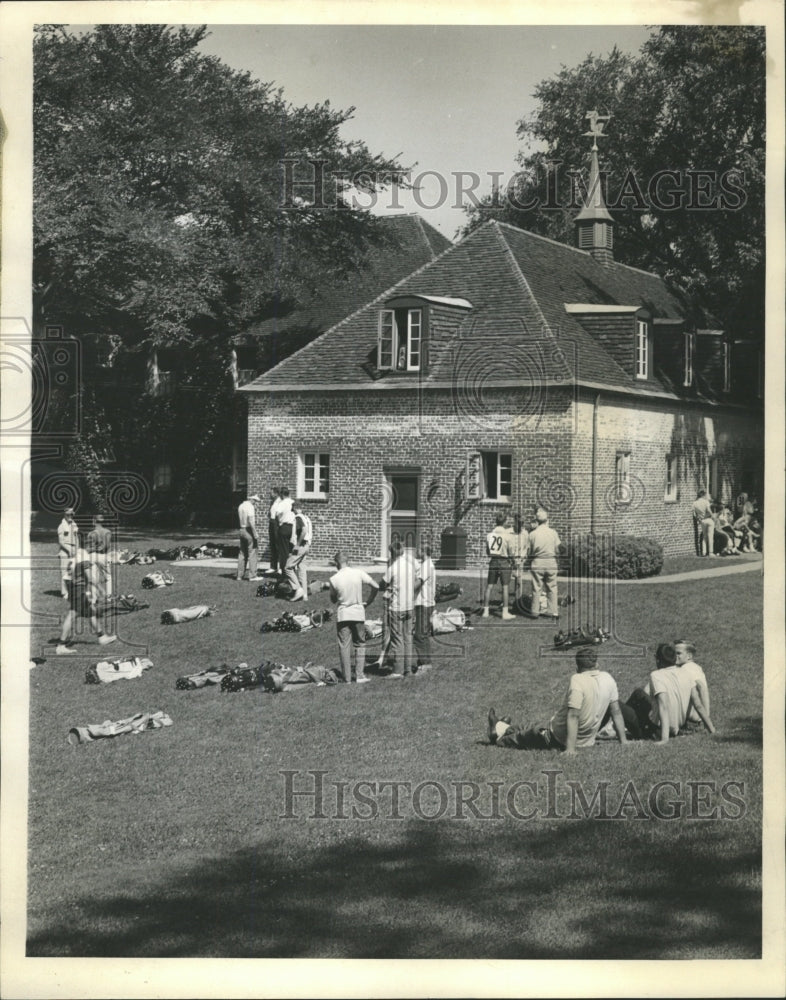 1963 Press Photo Club House caddy game Children Hospita - RRW43077 - Historic Images