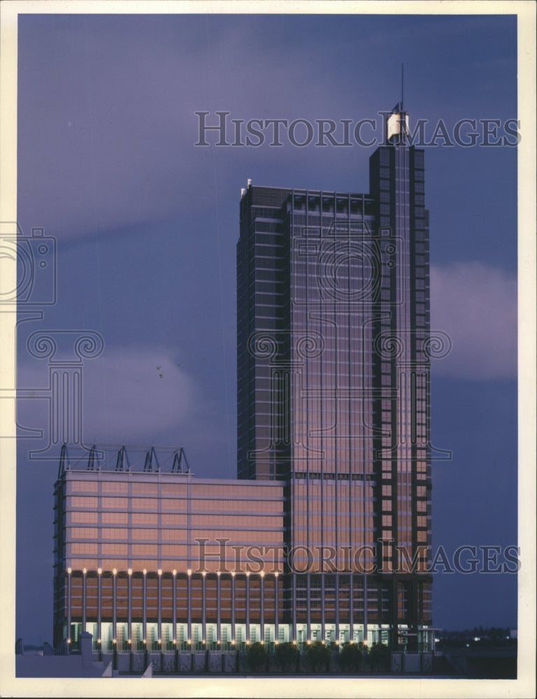 1990 Press Photo Rubioff Real Estate Capital expect - RRW43251 - Historic Images