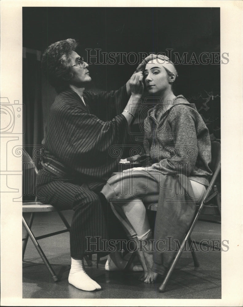 1993 Press Photo Shozo Sato Kabuki Make Up Wisdom Media - RRW43365 - Historic Images