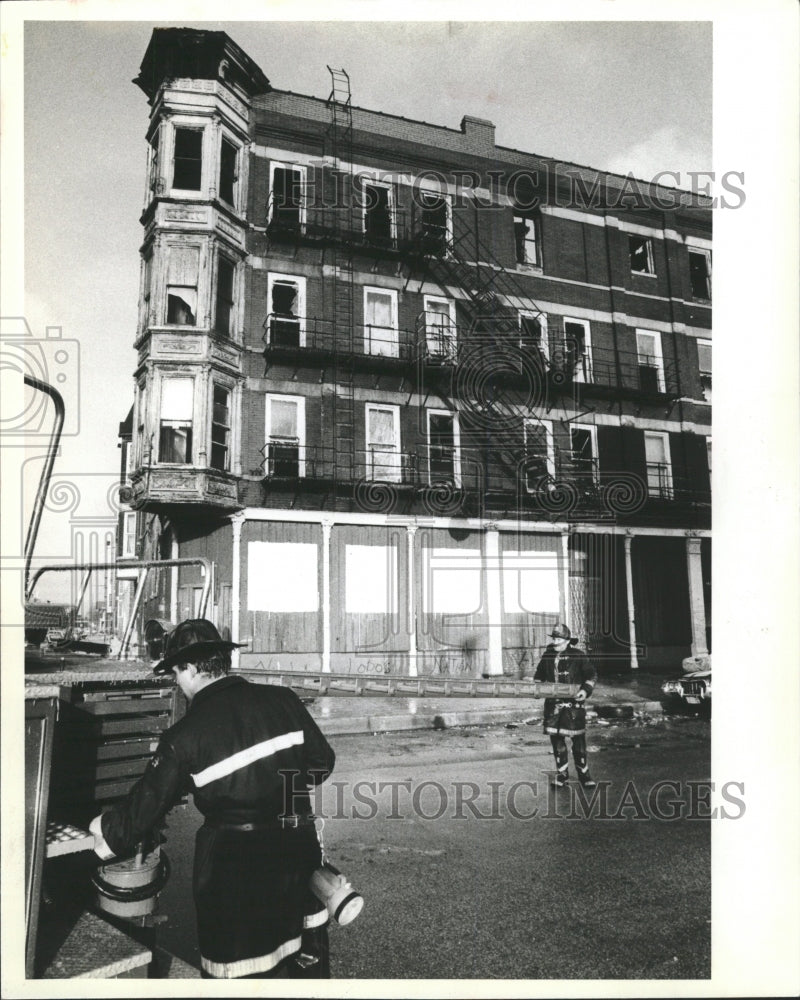 1982 Press Photo Chicago Area Residential Fires - RRW43497 - Historic Images