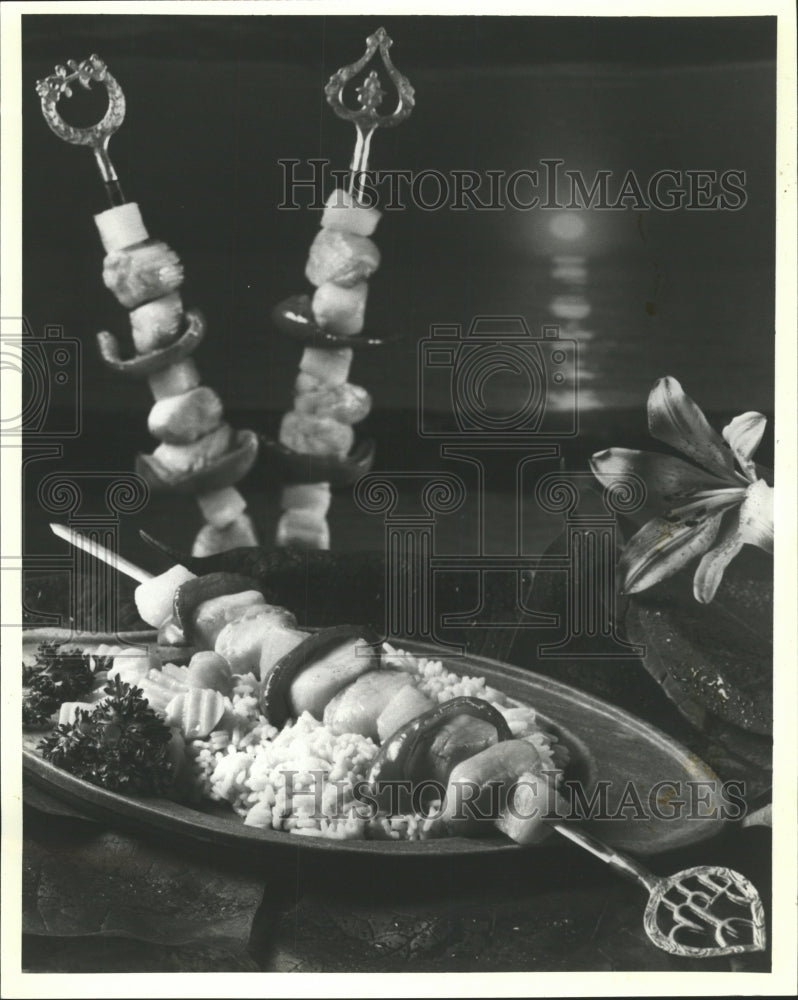 1983 Press Photo Kebab Persian Dish Grilled Roasted - RRW43627 - Historic Images