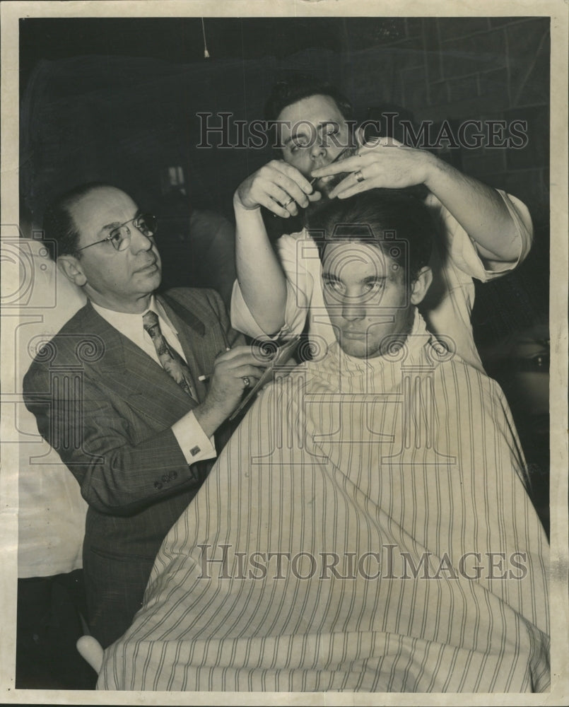 1951 Press Photo Barber College Student Taking Test - RRW44085 - Historic Images