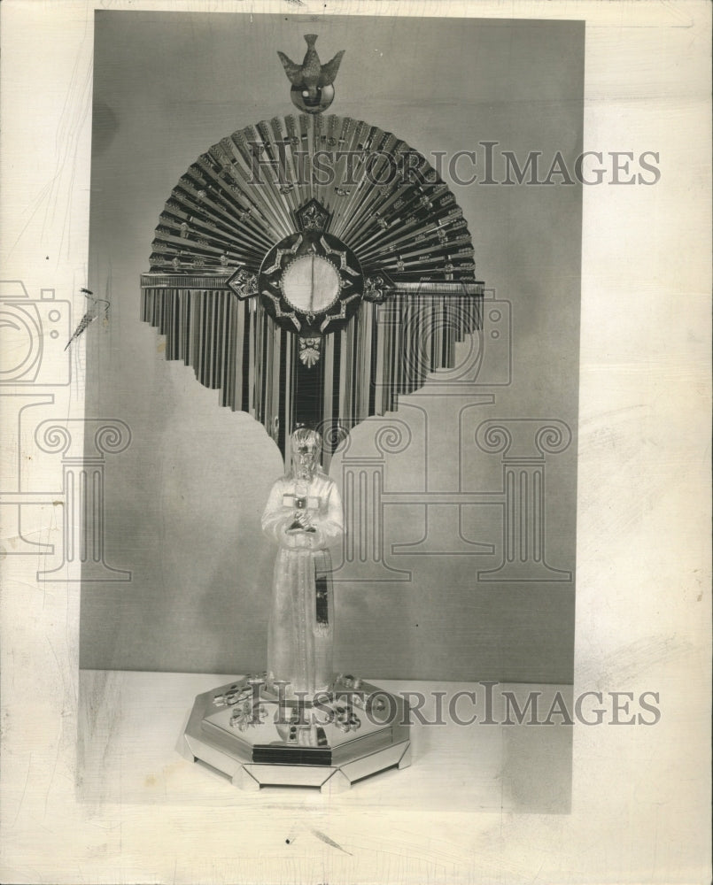 1957 Press Photo Monstrance - RRW44141 - Historic Images