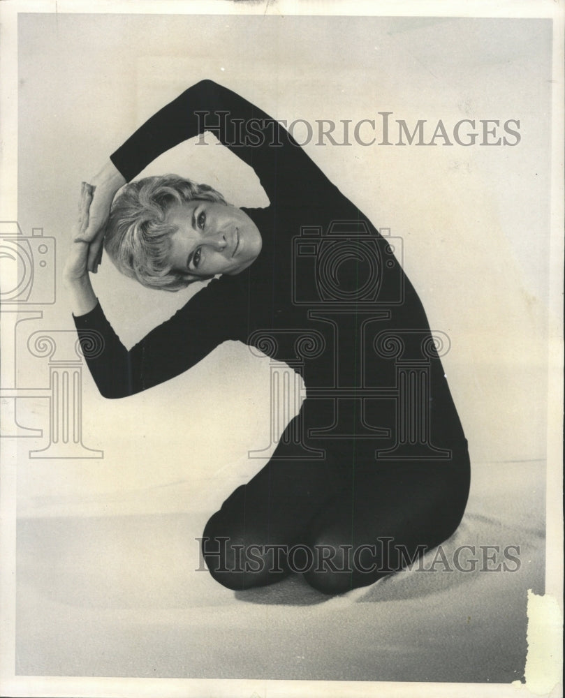 1970 Press Photo Multipurpose Side Slip Yoga Exercise - RRW44371 - Historic Images