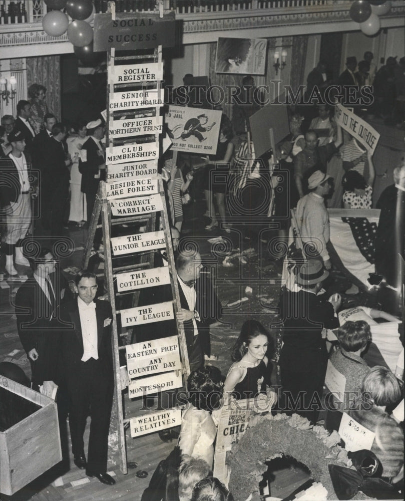 1969 Press Photo Twellfth Masque Night - RRW44593 - Historic Images