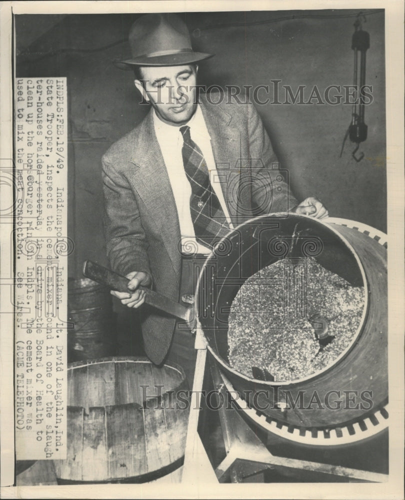 1949 Press Photo Lt. David Laughlin Inspects Mixer - RRW44635 - Historic Images