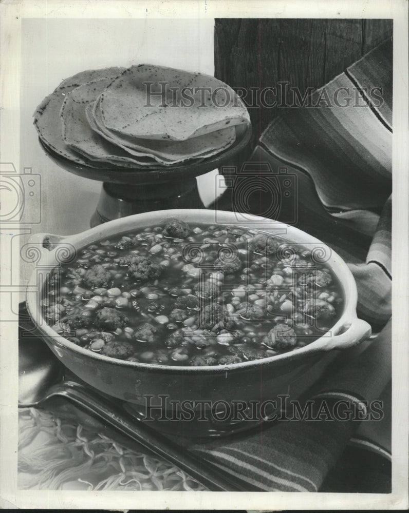 1970 Press Photo Michigan Food Soup Serve Dally Meal - RRW44715 - Historic Images