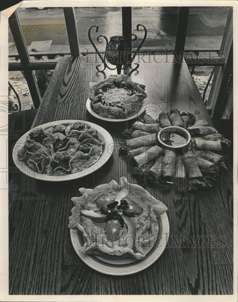 1982 Press Photo Mexican Food/Chimichangas/Nachoritos - RRW44727 - Historic Images