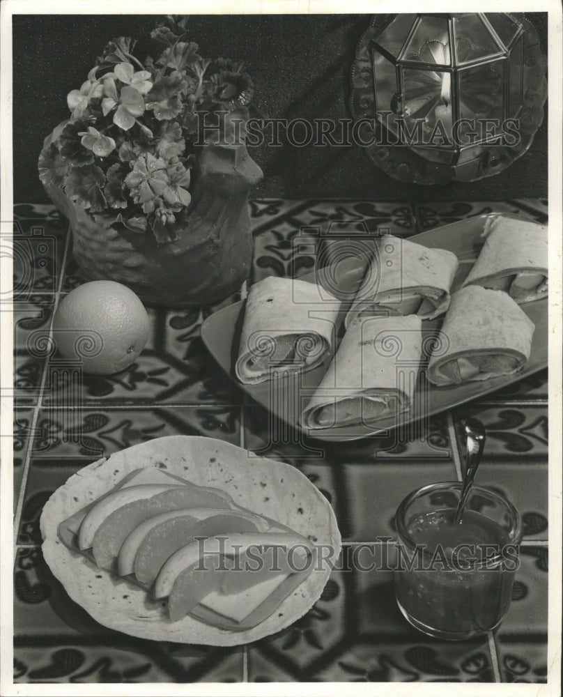 1973 Press Photo Popular Mexican dish - RRW44735 - Historic Images