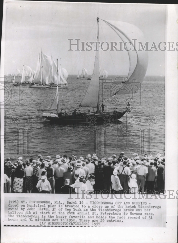 1957 Press Photo Municipal Crowd Pier Closeup Ketch - RRW44793 - Historic Images