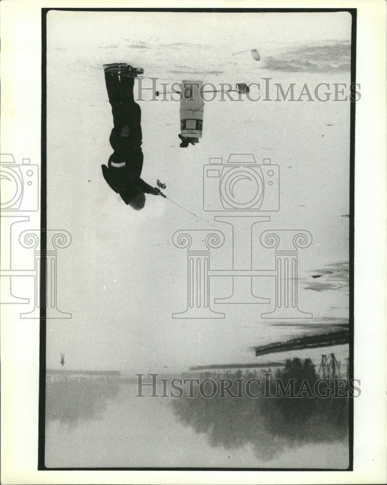 1981 Press Photo Ice Fishing - RRW44941 - Historic Images