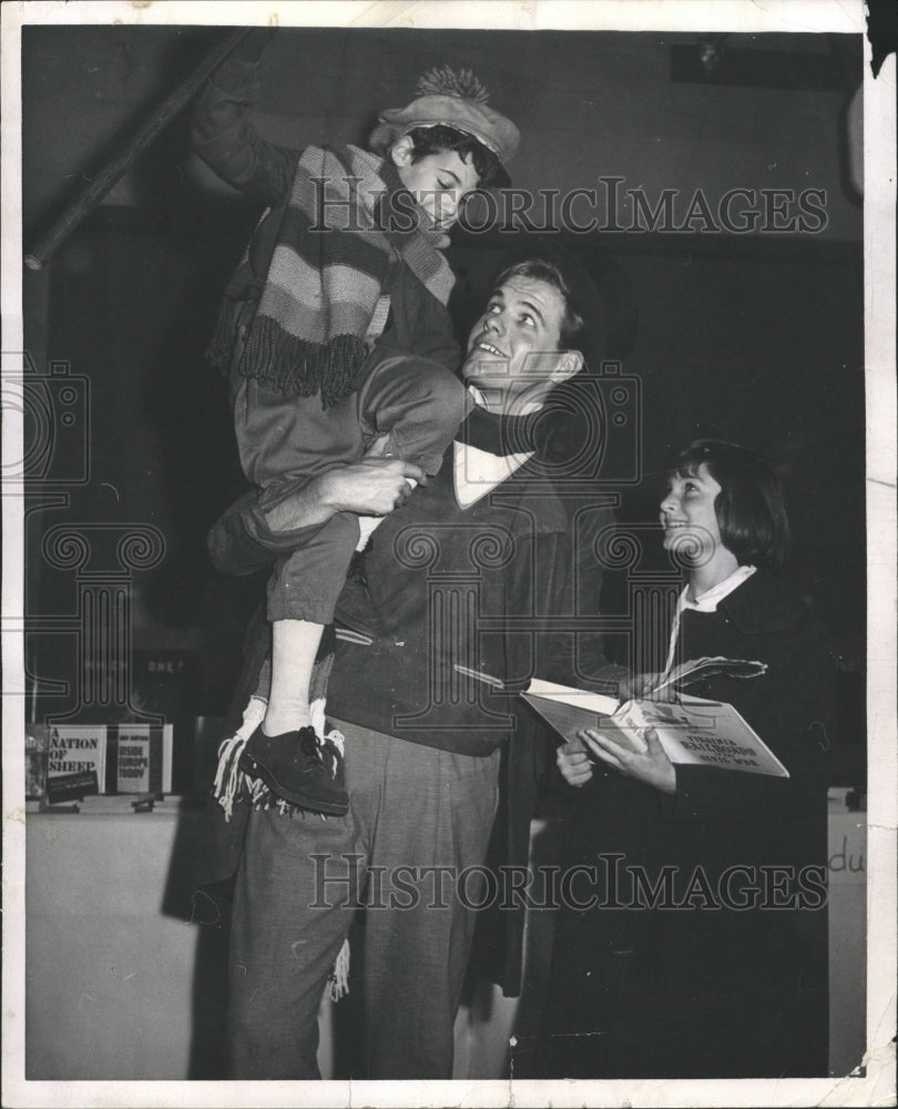 1961 Press Photo Childrens Theater Christmas Carol Cast - RRW45111 - Historic Images