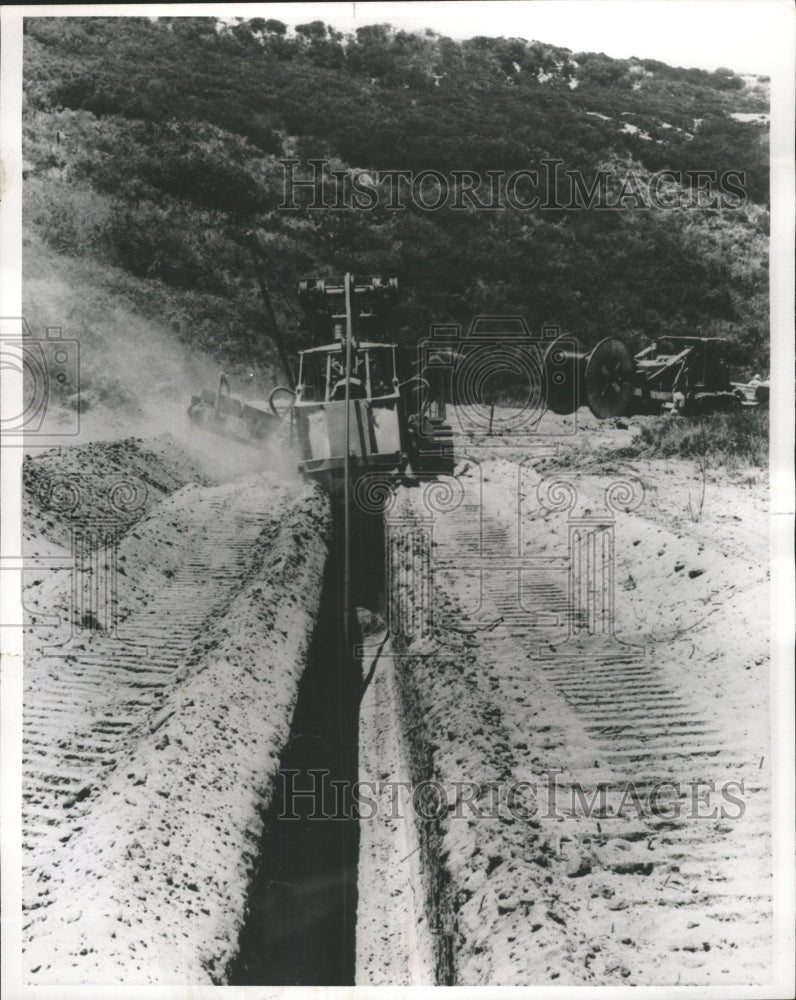 1964 Press Photo Trench Digger - RRW45309 - Historic Images