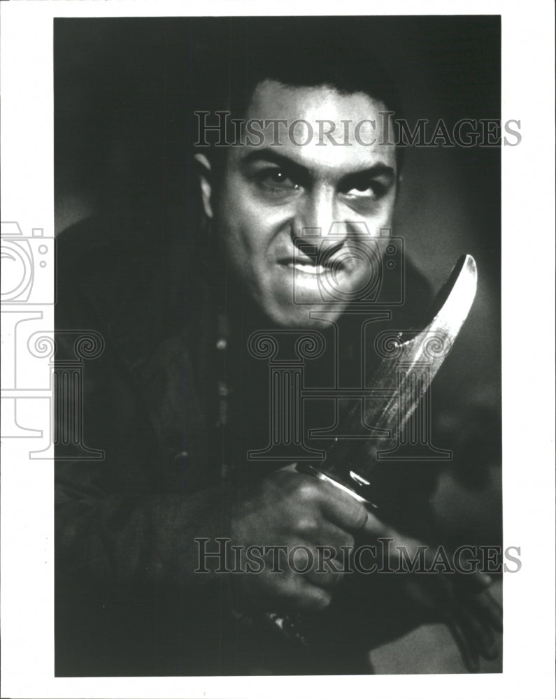 1993 Press Photo Banjamim Bratt Stars In Shadowhunter - RRW45553 - Historic Images