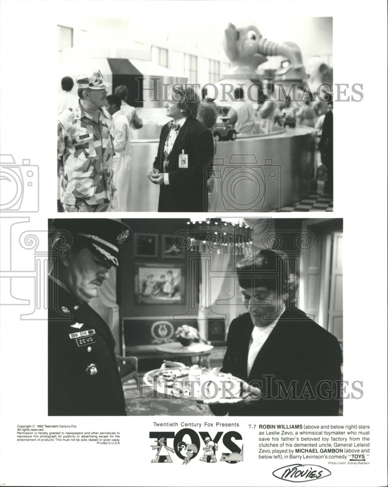 1992 Press Photo Robin Williams Michael Gambon Toys - RRW45583 - Historic Images