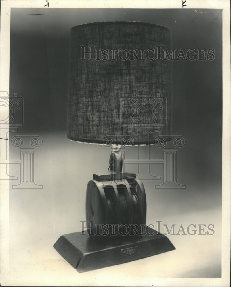 1967 Press Photo Pulley Block Lamp Sawtelle - RRW45709 - Historic Images