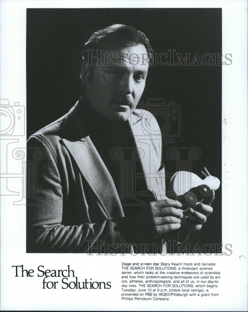 1980 Press Photo Stacy Keach The Search For Solutions - RRW45803 - Historic Images