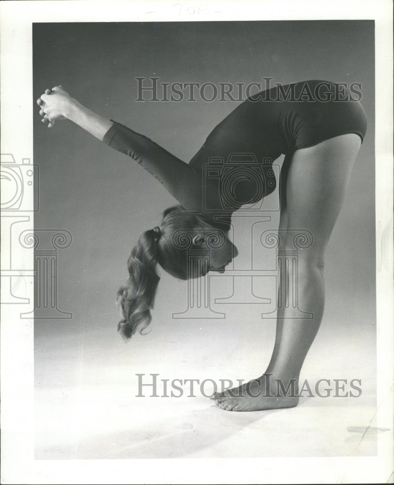 1961 Press Photo Beverly Wilson Shows Yoga Routines - RRW46147 - Historic Images