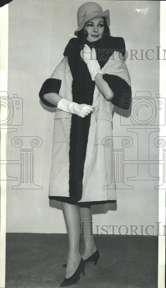 1964 Press Photo Mink Coat Cape Sleeves - RRW46317 - Historic Images