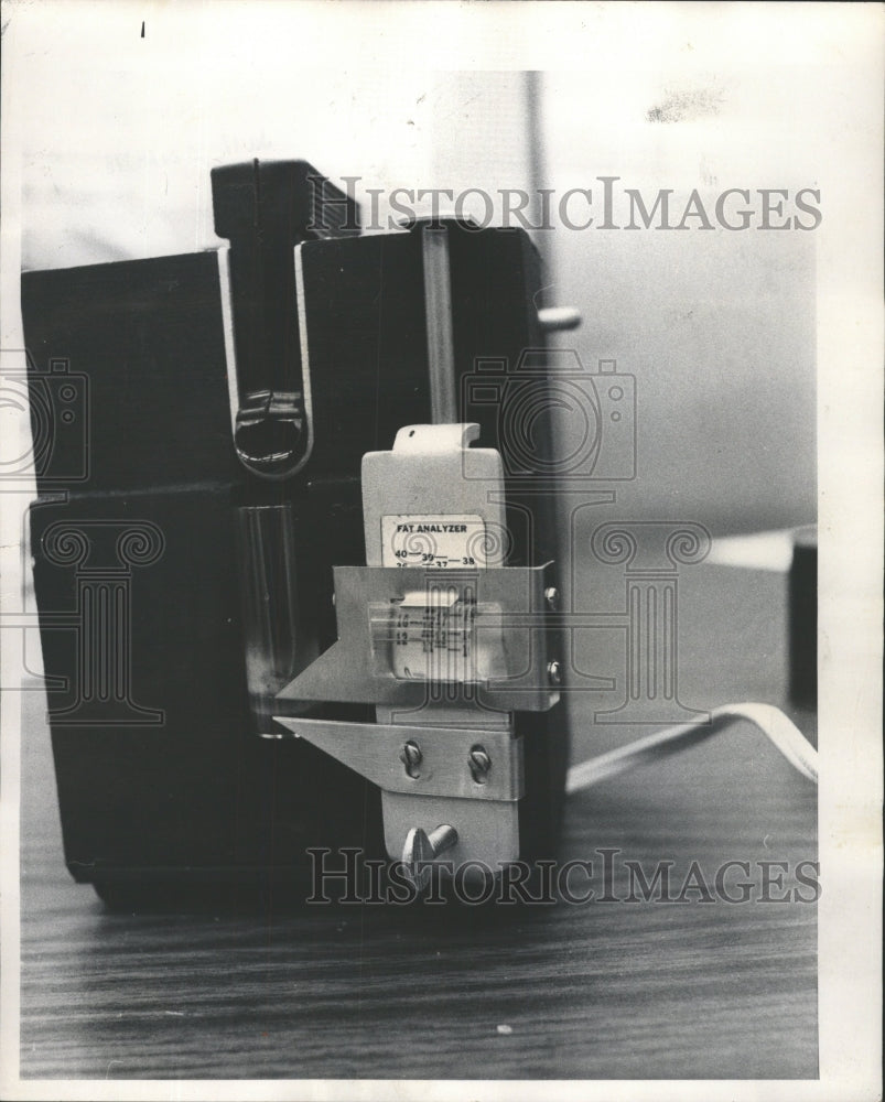 1976 Press Photo Fat Analyzer Meat - RRW46489 - Historic Images