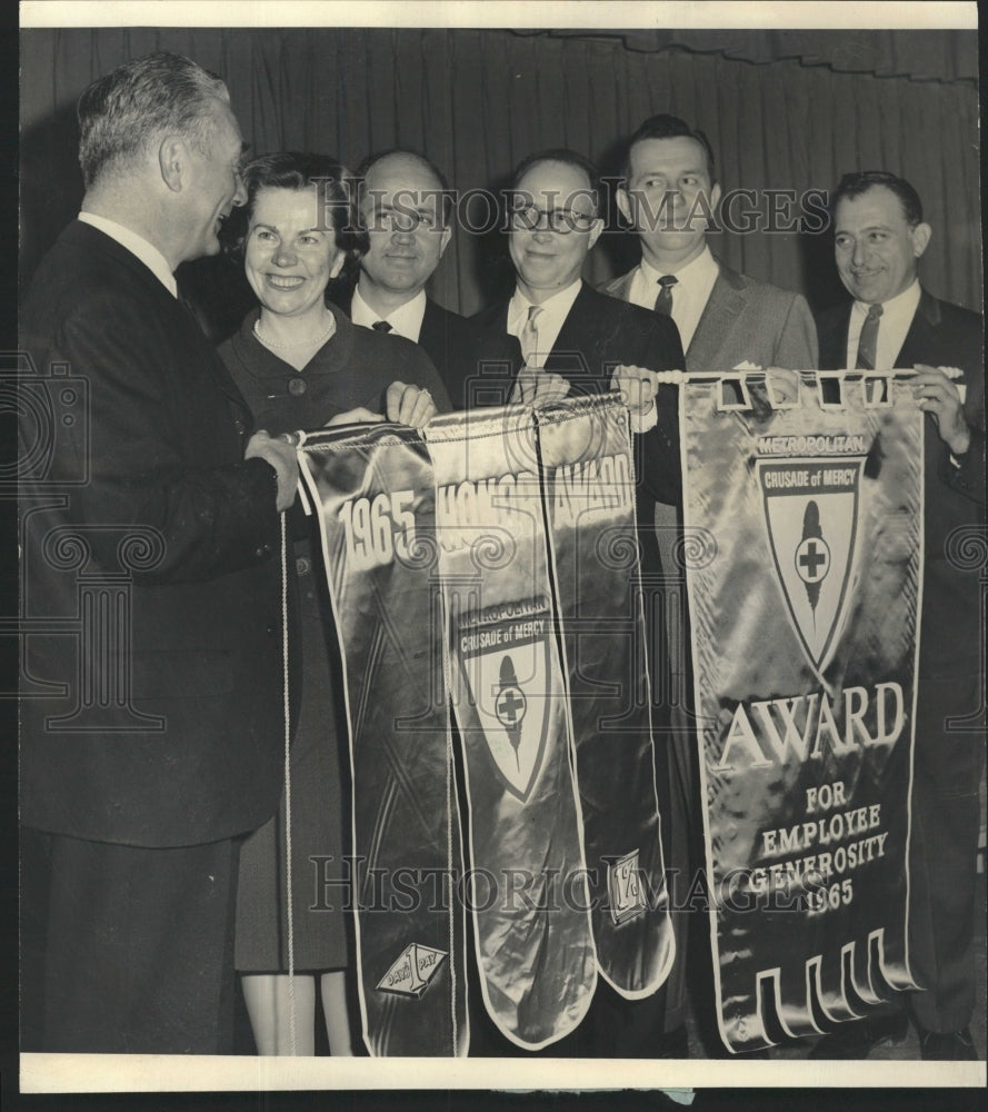 1966 Press Photo Award Employees Field Enterprises Inc - RRW46559 - Historic Images