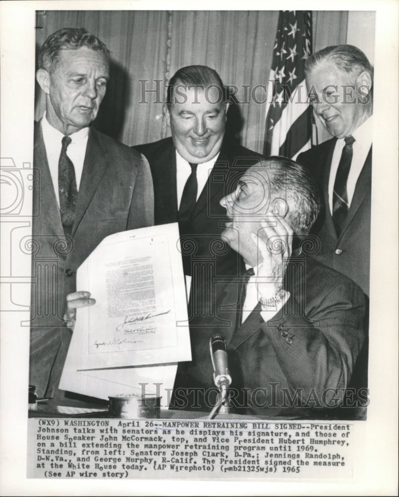 1965 Press Photo President Johnson Senators - RRW46795 - Historic Images