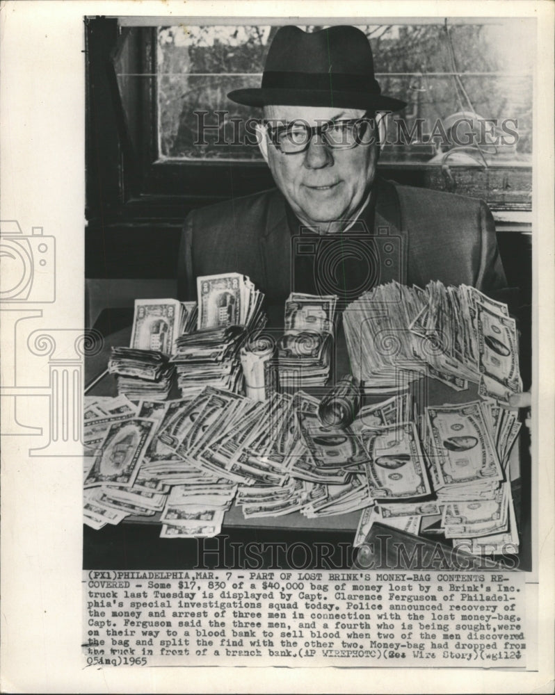 1965 Press Photo Paper Money - RRW47031 - Historic Images