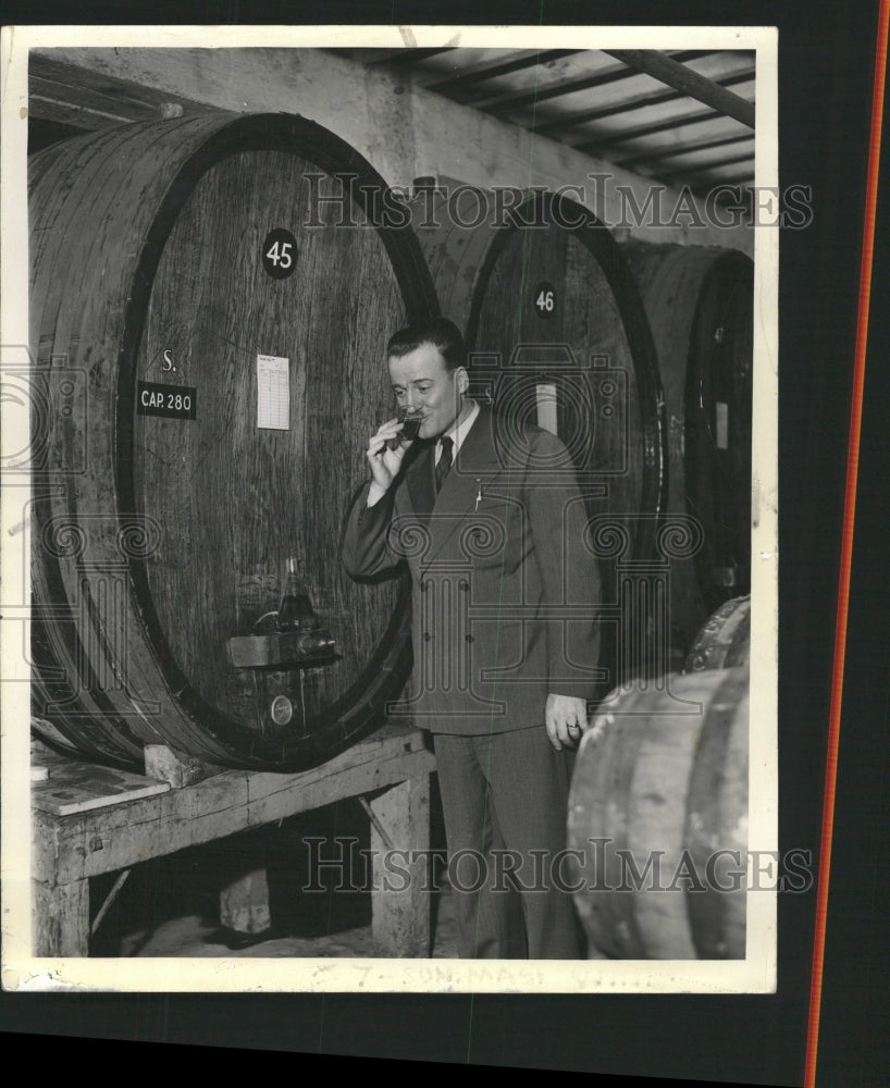 1940 Press Photo Louis Rocca Wine Producer Chicago - RRW47239 - Historic Images