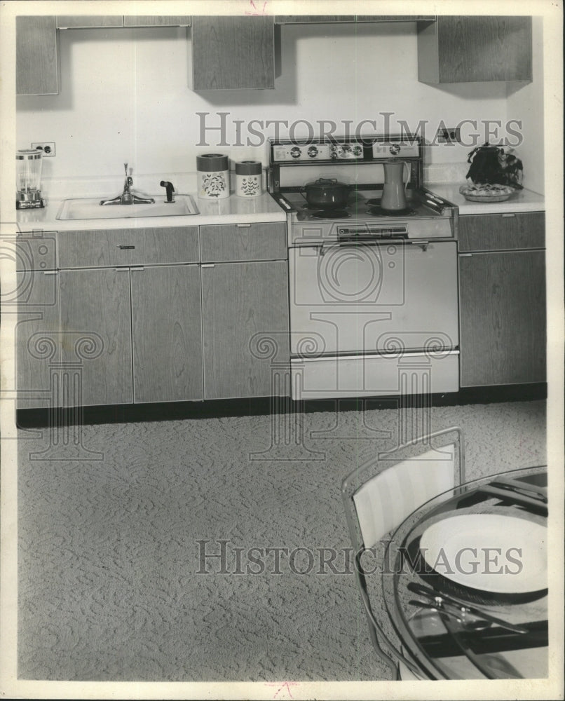 1965 Press Photo Fibers nylon Olefin carpeting kitchens - RRW47315 - Historic Images