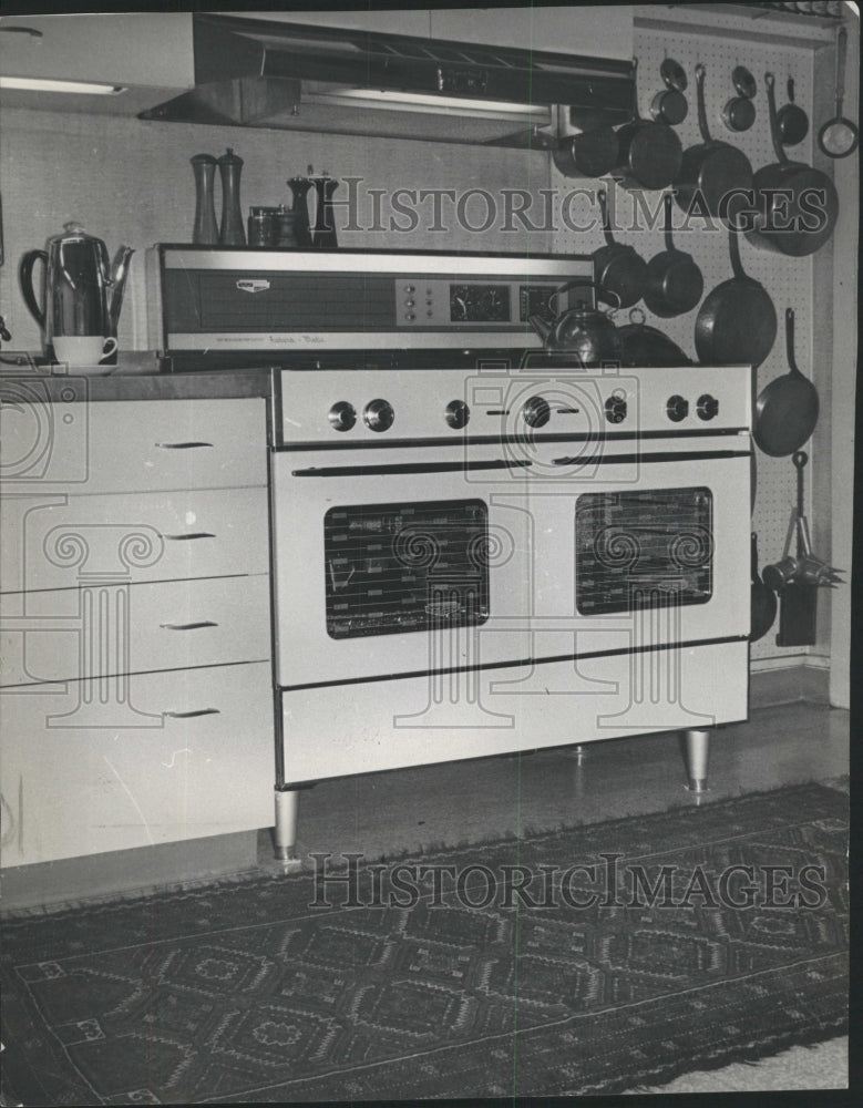 1965 Press Photo Kitchen - RRW47341 - Historic Images