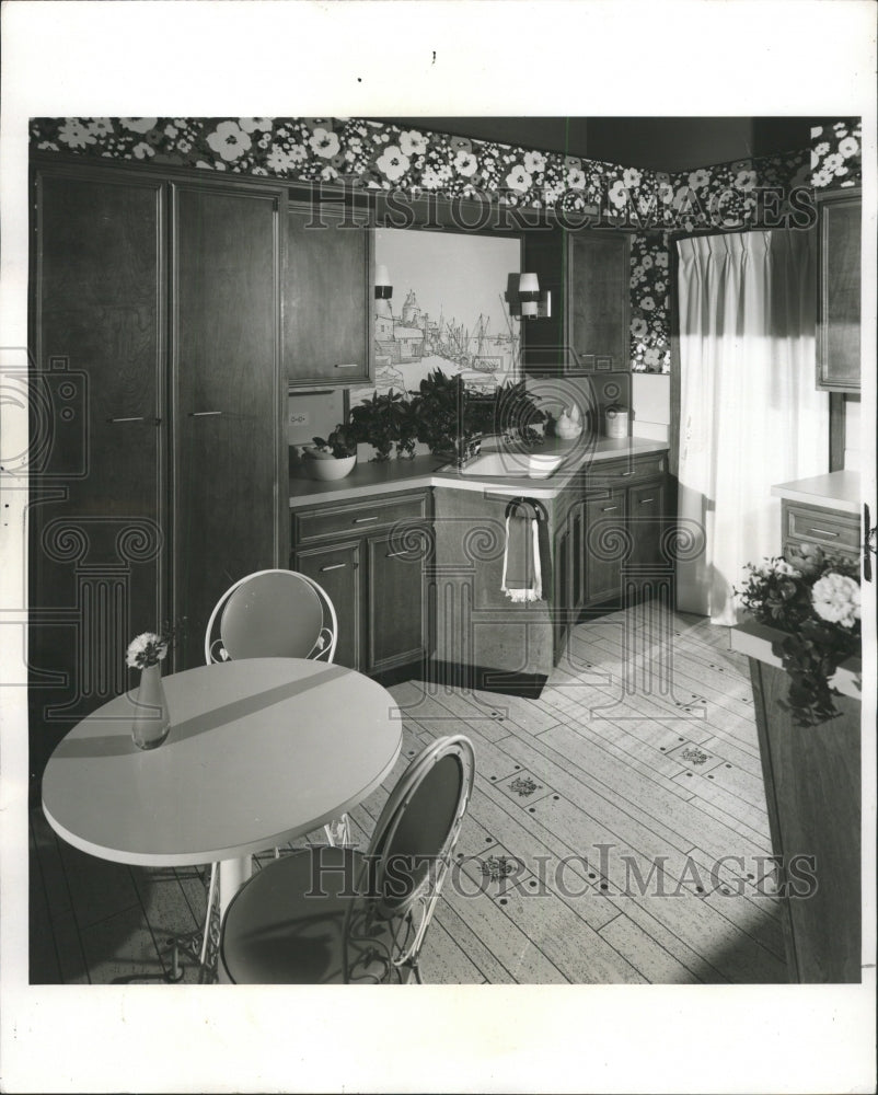 1969 Press Photo Quaker Maid&#39;s Display Kitchen - RRW47501 - Historic Images