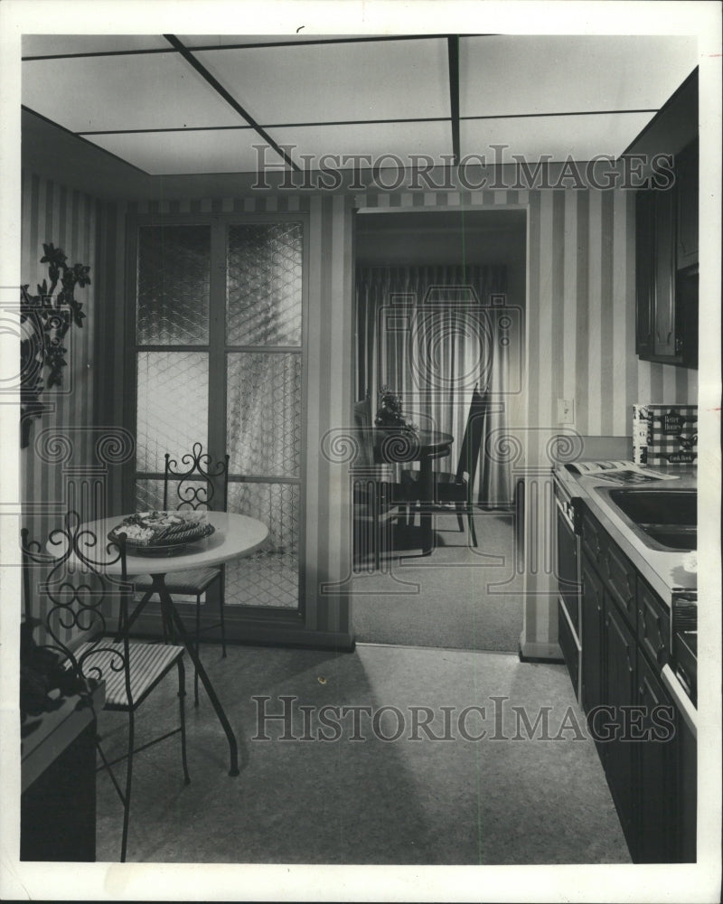 1968 Press Photo Modern Style Kitchen - RRW47515 - Historic Images