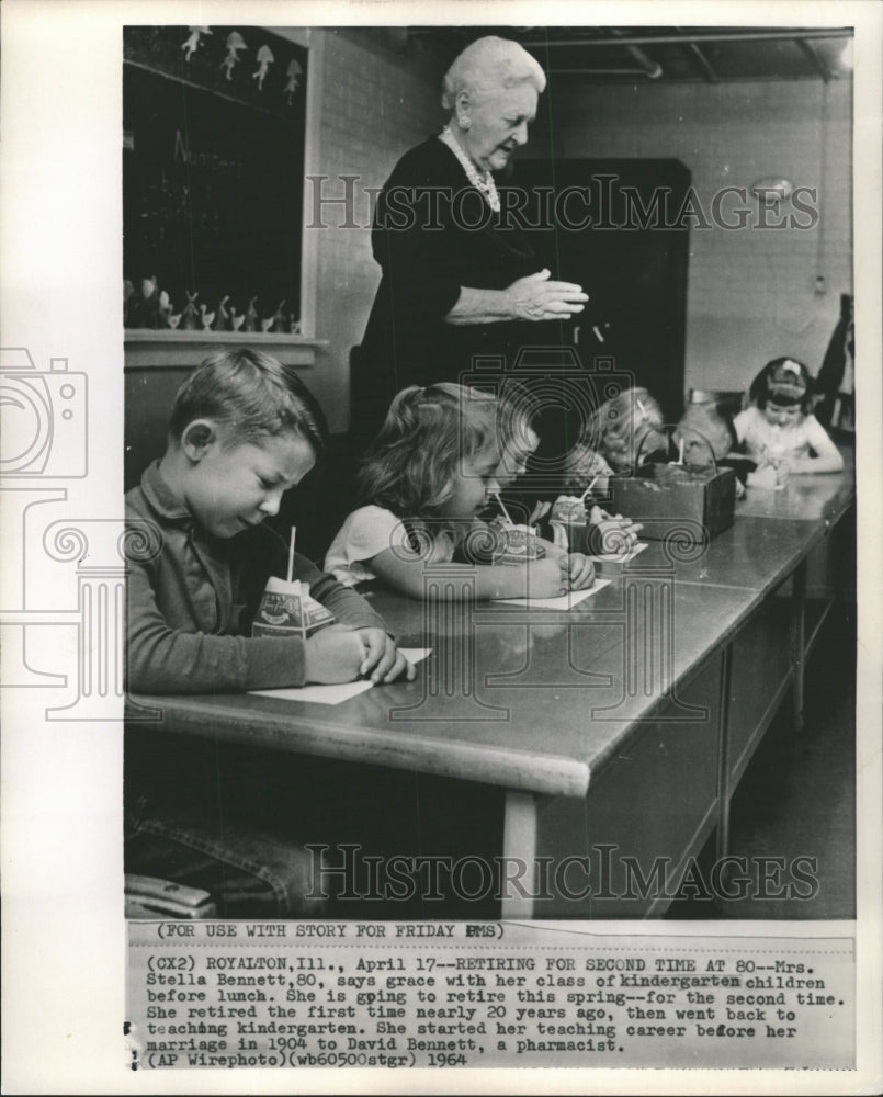 1964 Press Photo Kindergarten Children &amp; Teachers - RRW47559 - Historic Images