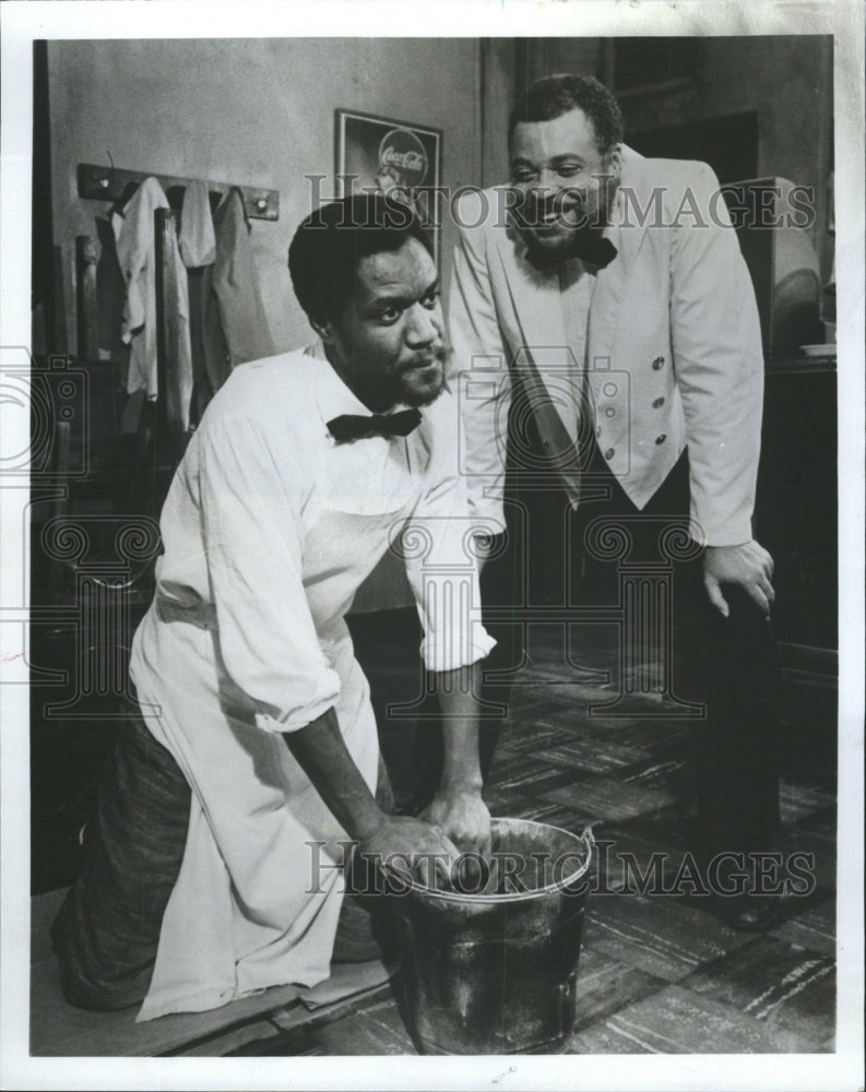 1983 Press Photo Delroy Lindo &amp; James Earl Jones - RRW47647 - Historic Images
