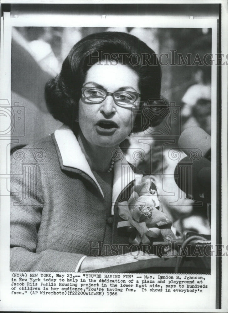 1966 Press Photo First Lady Mrs. Lyndon B. Johnson - RRW47789 - Historic Images