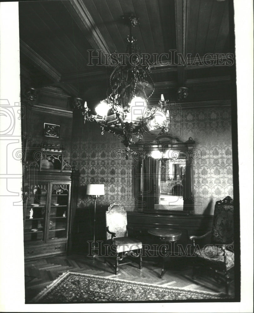 Press Photo Home Interior Decorations - RRW47885 - Historic Images