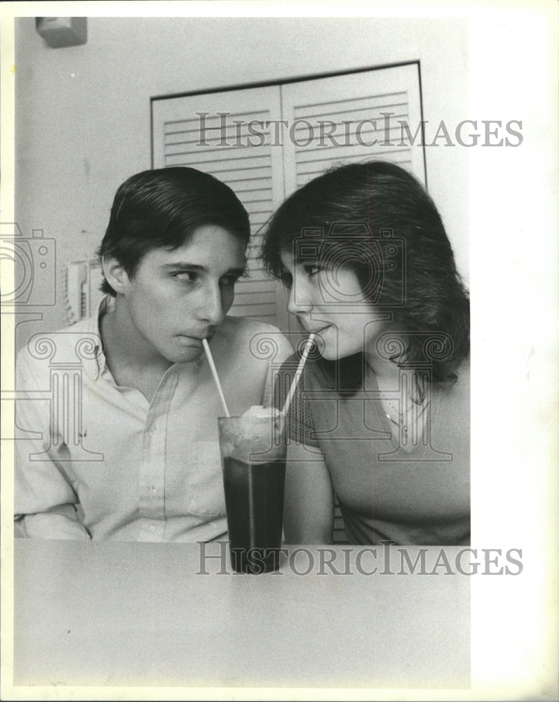 1984 Press Photo Adolescence sexual revolution take - RRW47961 - Historic Images