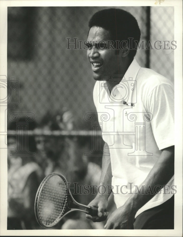 1975 Press Photo O J Simpson Football Player Chicago - RRW48061 - Historic Images