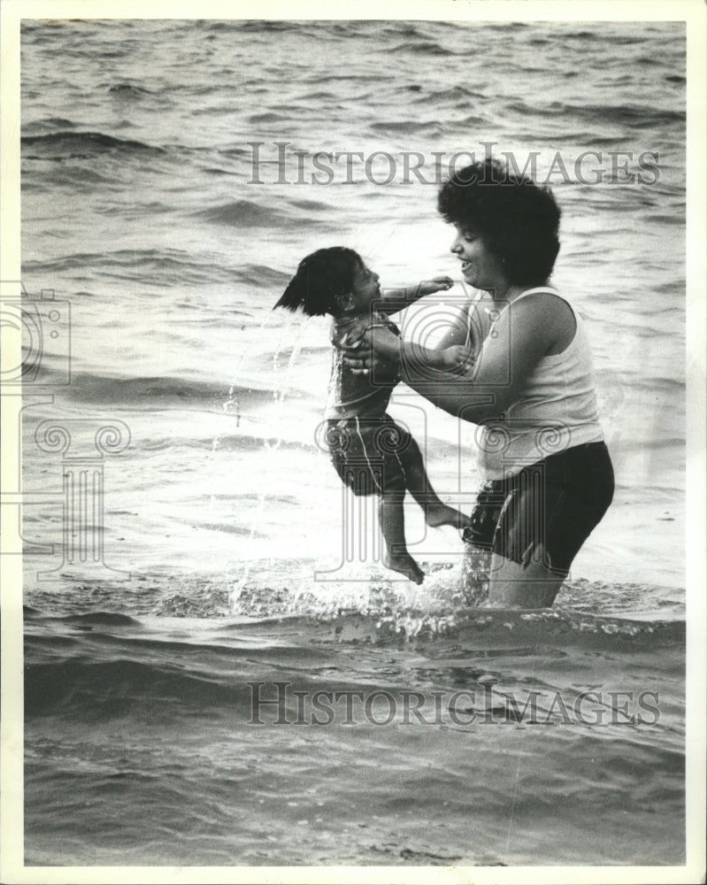 1983 Press Photo Yvette Reyes Frankie Michigan Ohio - RRW48133 - Historic Images