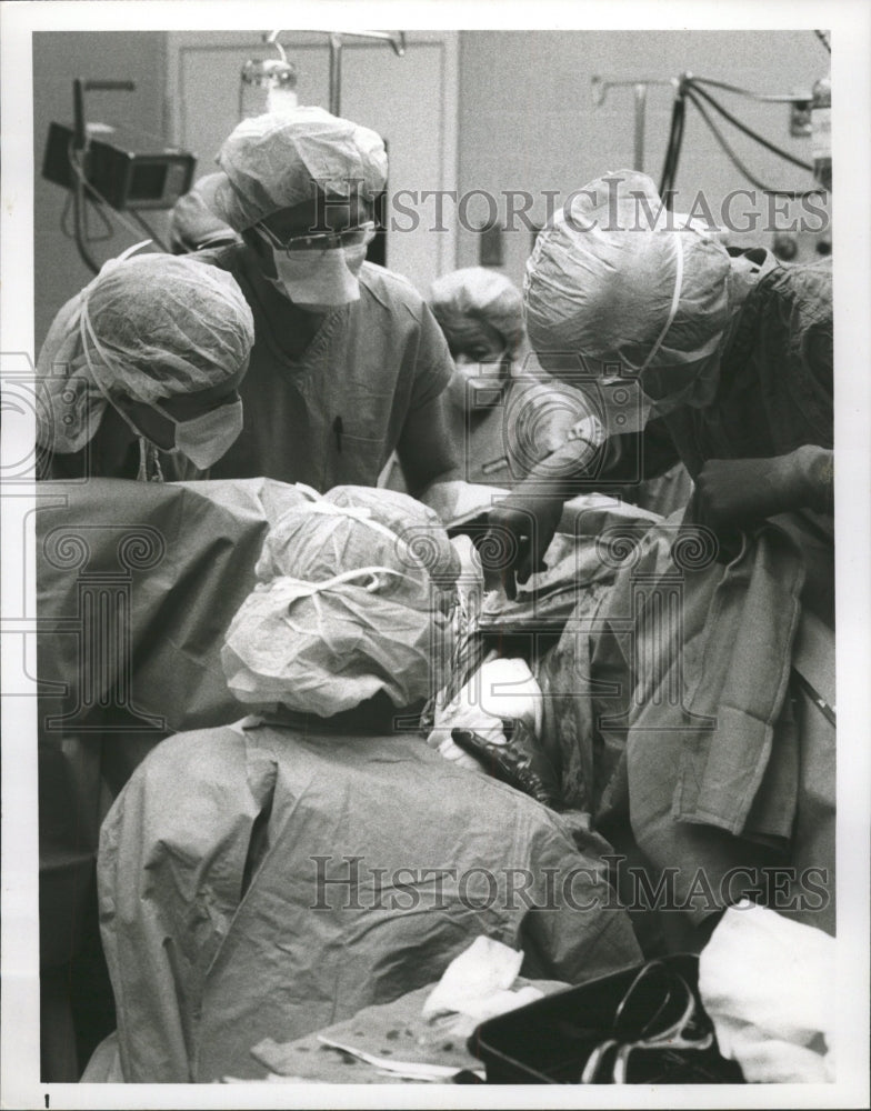 1978 Press Photo Lifeline doctor NBC Television network - RRW48189 - Historic Images