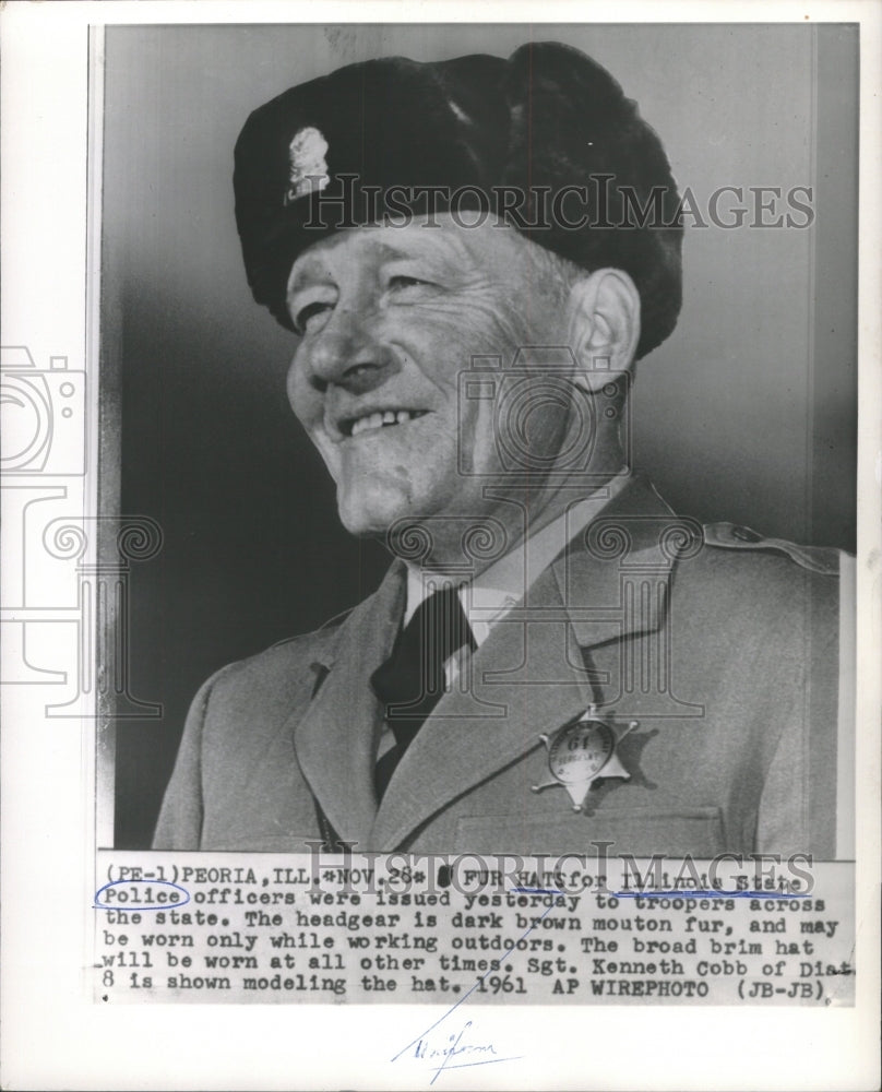 1961 Press Photo Illinois Police officers Fur hat troop - RRW48497 - Historic Images