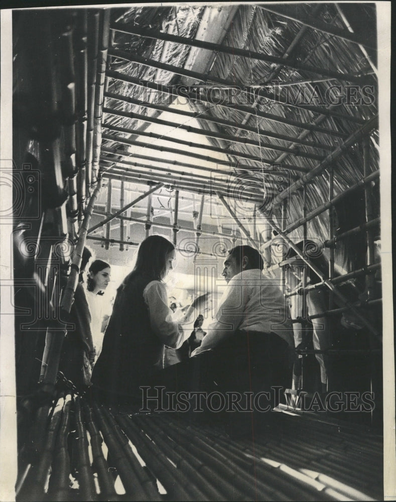 Press Photo Madonna High School North Vietnamese cage - RRW48697 - Historic Images