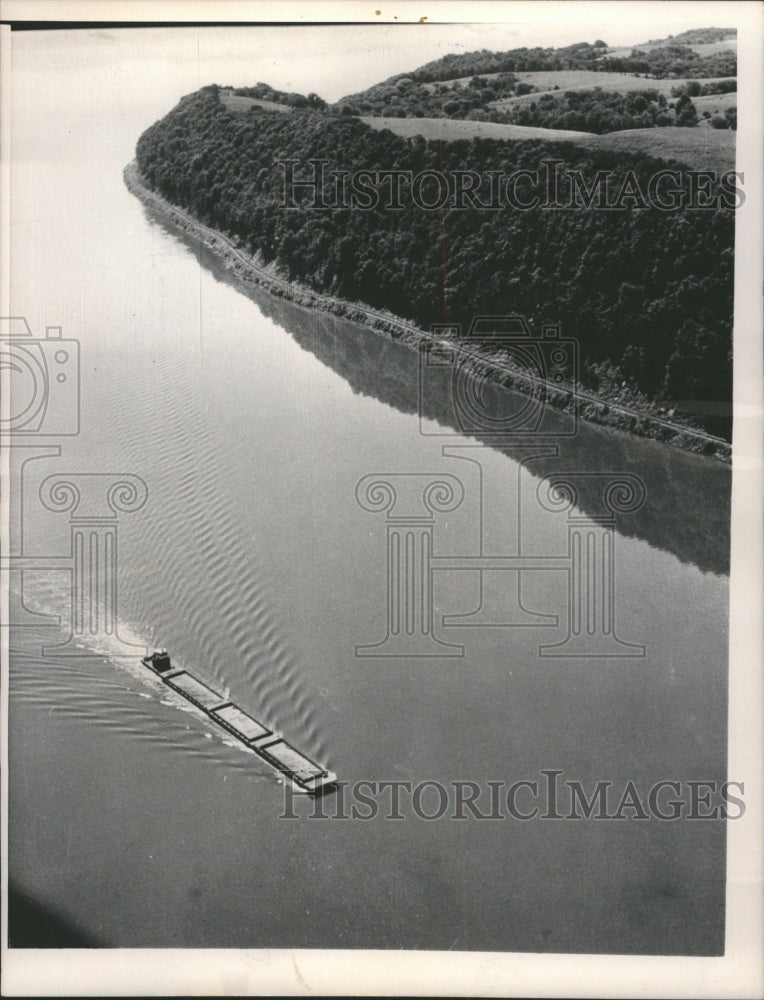 1964 Press Photo Upper Mississippi River Near Dubuque - RRW48747 - Historic Images